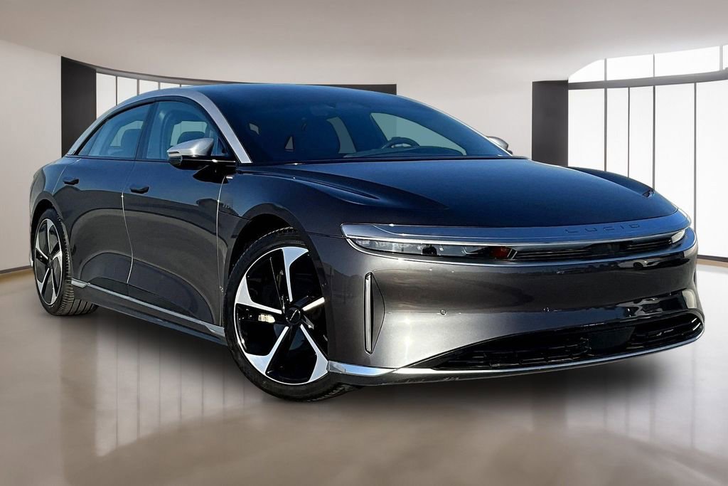 Used 2023 Lucid Air Grand Touring image 3