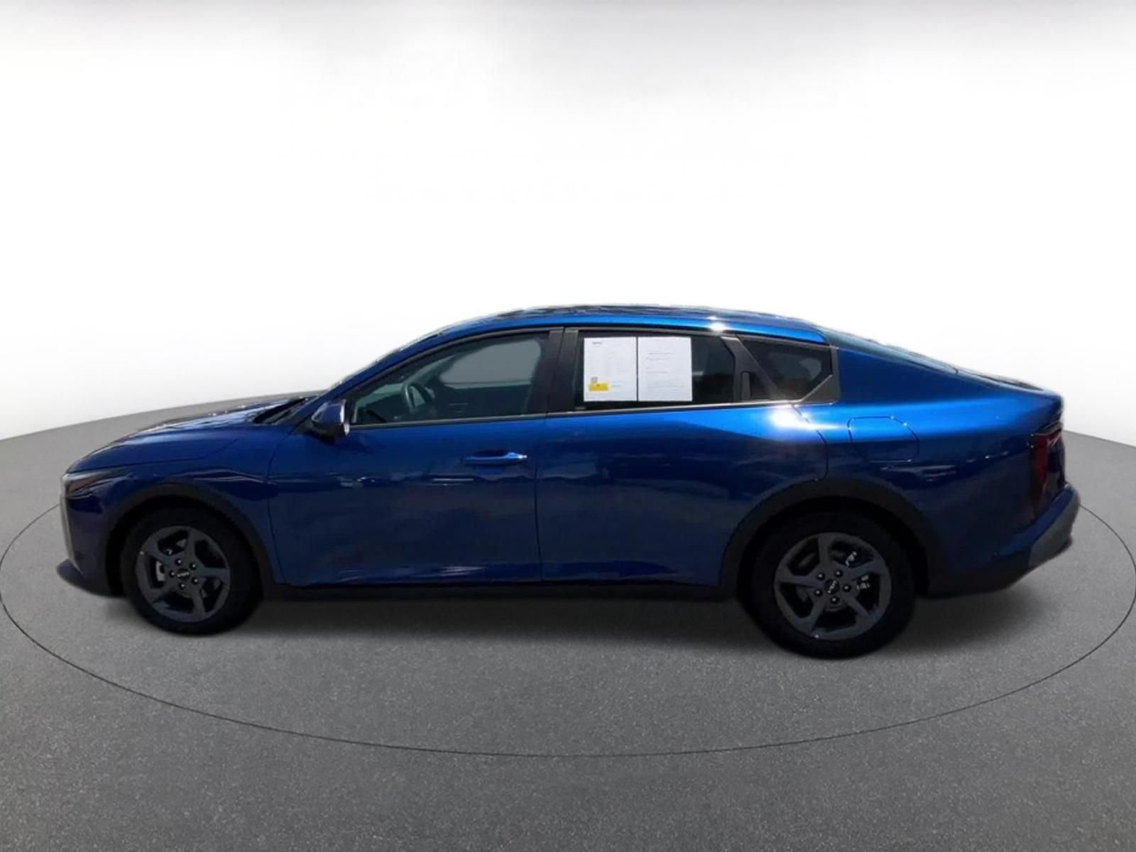 Used 2025 Kia K4 FWD image 9