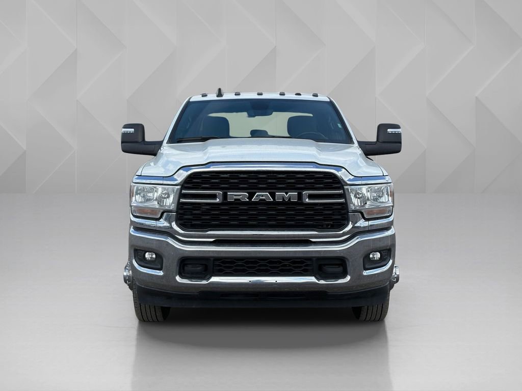 Used 2024 RAM 3500 Big Horn image 2