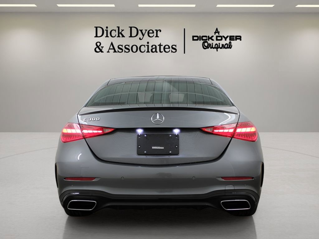 Used 2024 Mercedes-Benz C 300 Sedan image 3