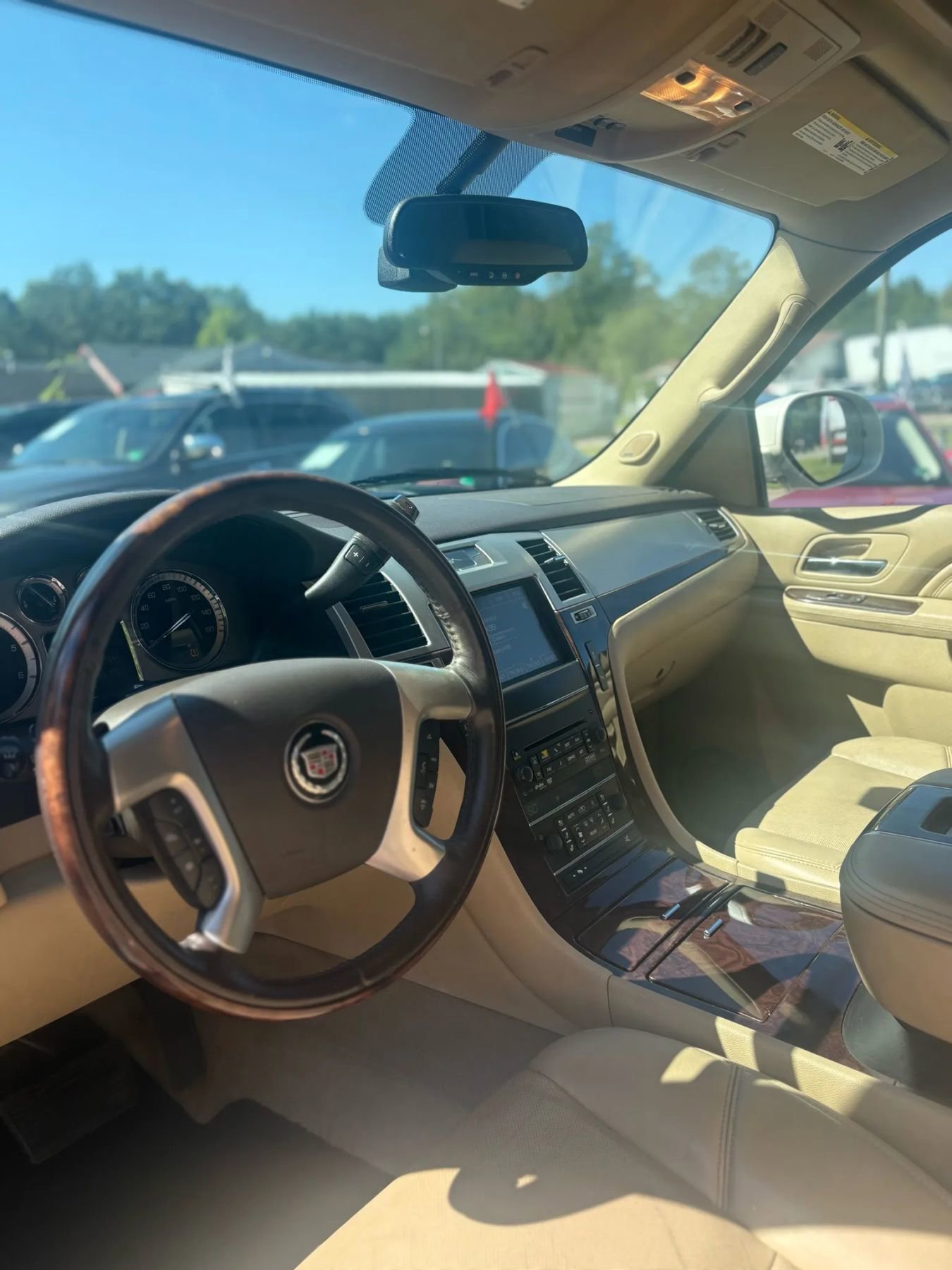 Used 2013 Cadillac Escalade ESV Premium image 42