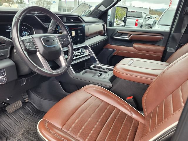 Used 2024 GMC Sierra 3500 Denali Ultimate AWD/4WD image 12