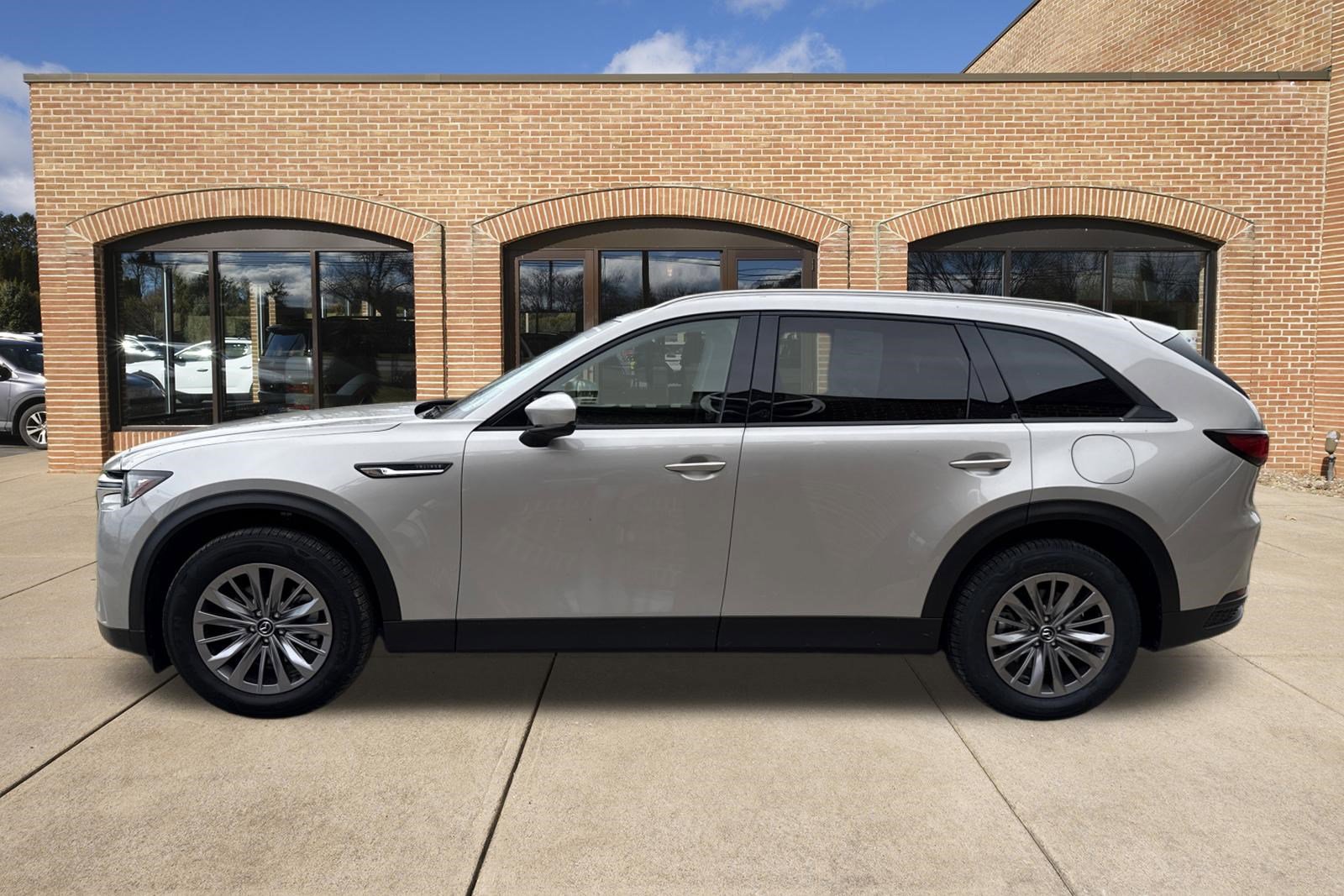 Certified 2025 MAZDA CX-90 3.3 Turbo w/ Preferred Package AWD/4WD image 7