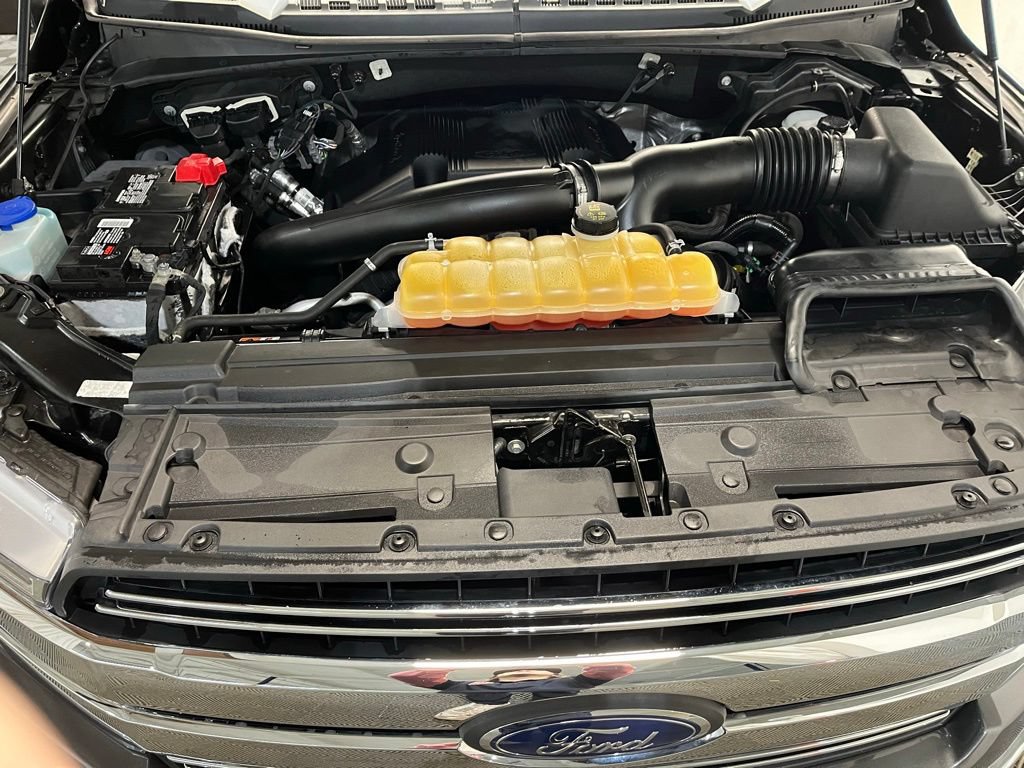 Used 2018 Ford F150 Lariat w/ Heavy-Duty Payload Package AWD/4WD image 20