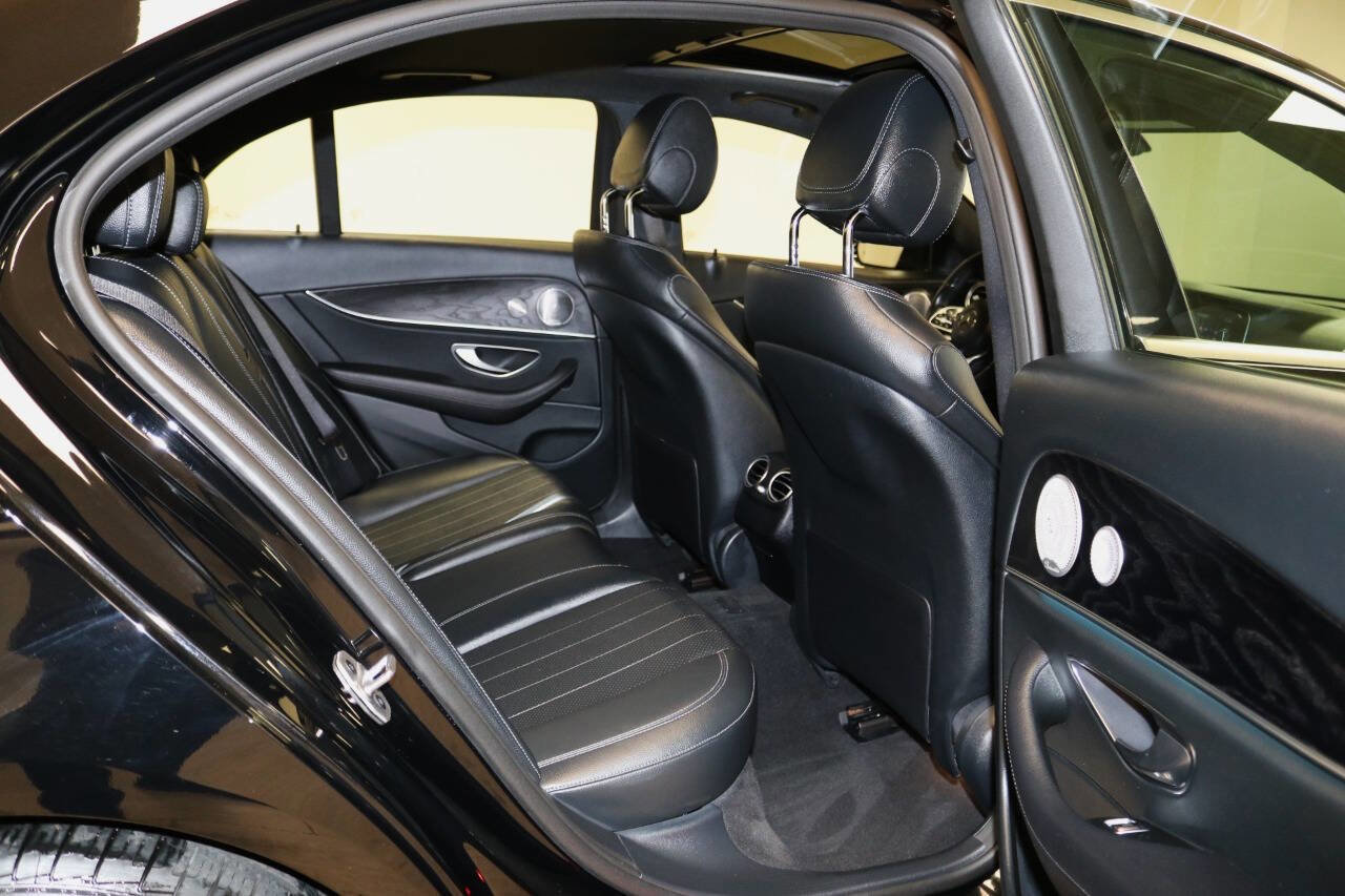 Used 2020 Mercedes-Benz E 350 Sedan image 20