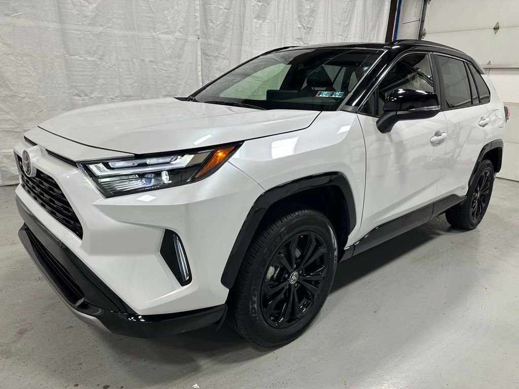 Used 2025 Toyota RAV4 XSE w/ Weather Package image 3