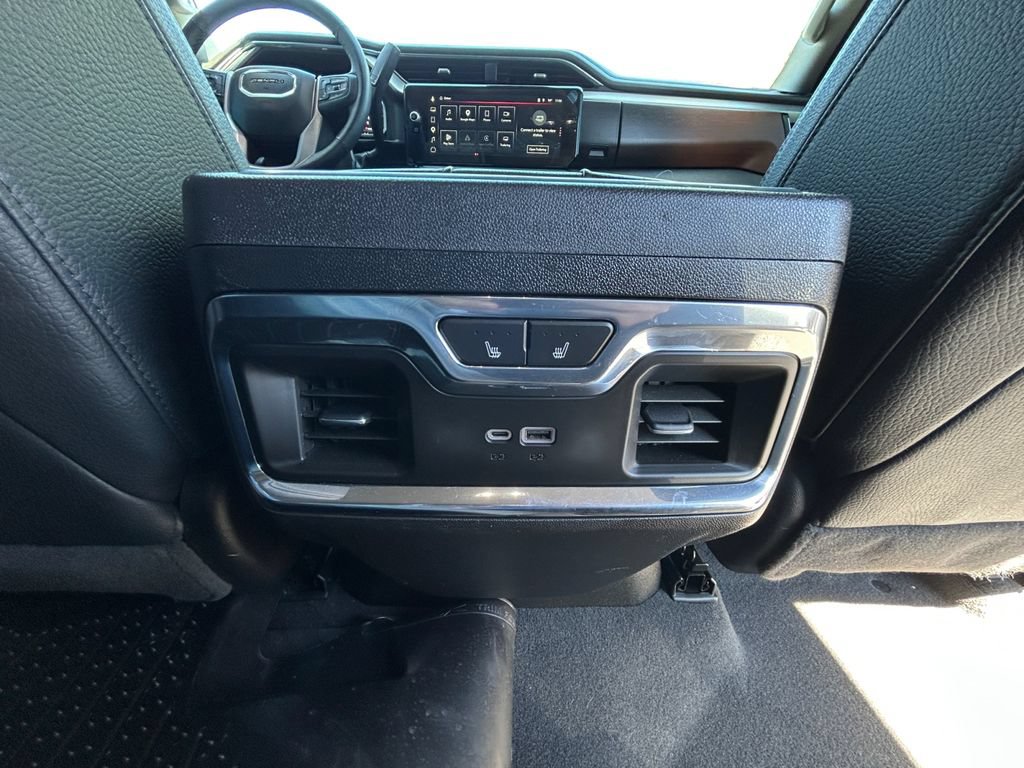 Used 2024 GMC Sierra 3500 Denali w/ Denali Reserve Package AWD/4WD image 16