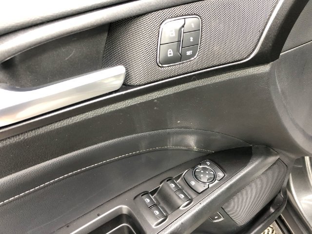 Used 2019 Ford Fusion Titanium FWD image 13