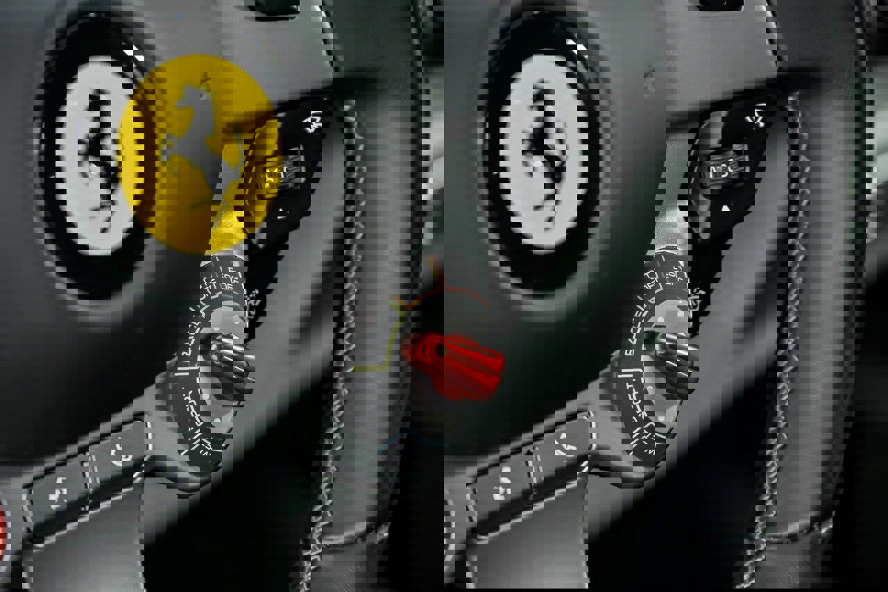 Used 2018 Ferrari 812 Superfast RWD image 26