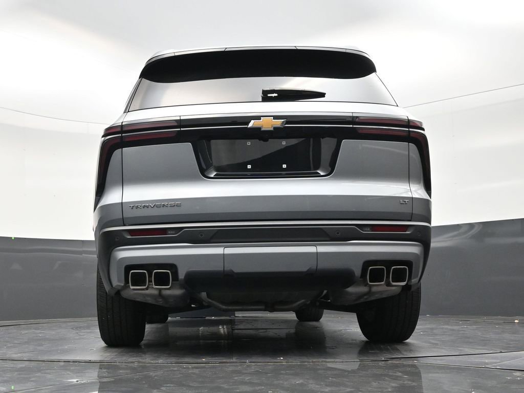 Used 2024 Chevrolet Traverse LT FWD image 23