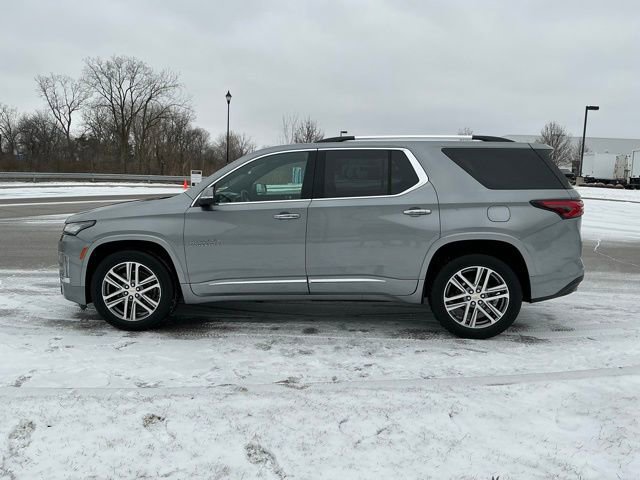 Used 2023 Chevrolet Traverse High Country image 9