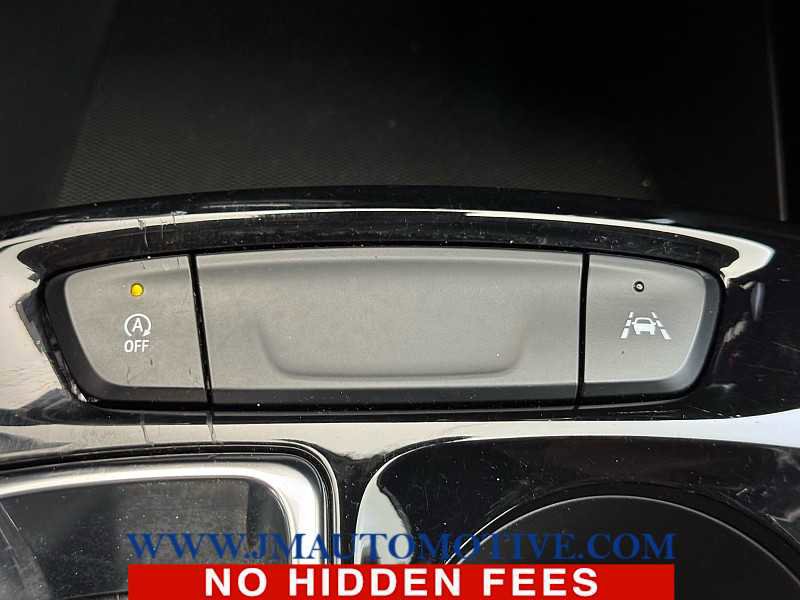 Used 2024 Chevrolet Trax LT w/ Driver Confidence Package image 29