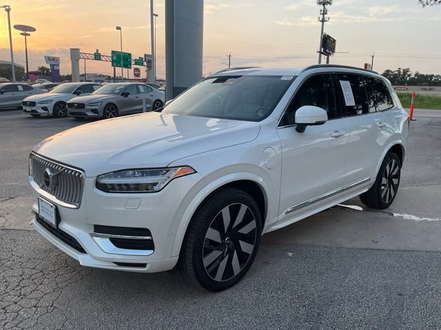 Certified 2024 Volvo XC90 T8 Plus w/ Protection Package Premier AWD/4WD image 3