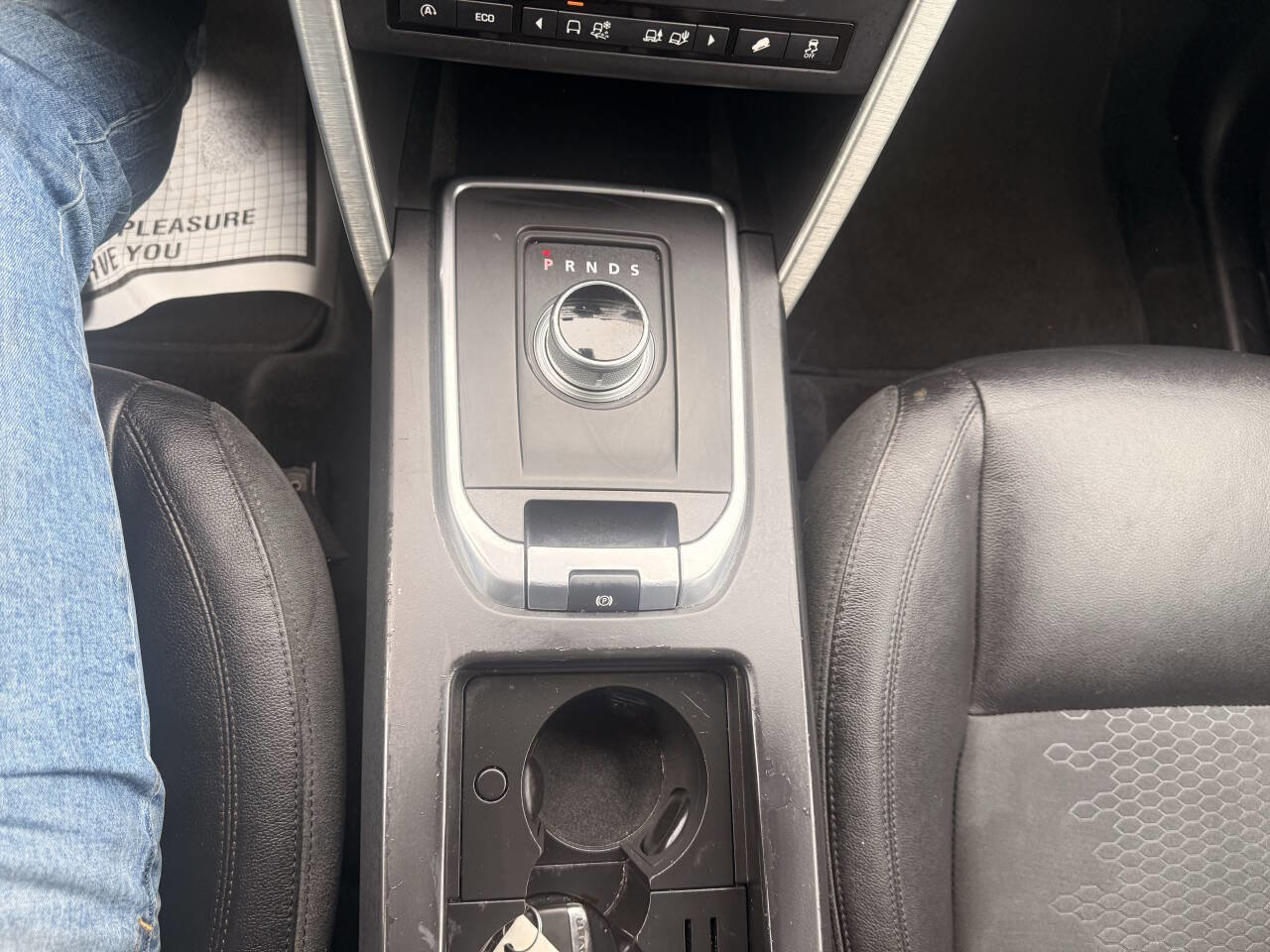 Used 2016 Land Rover Discovery Sport SE AWD/4WD image 16