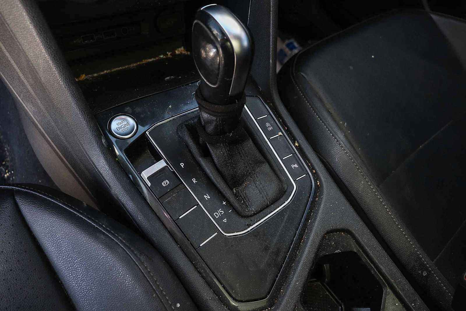 Used 2020 Volkswagen Tiguan SEL FWD image 18