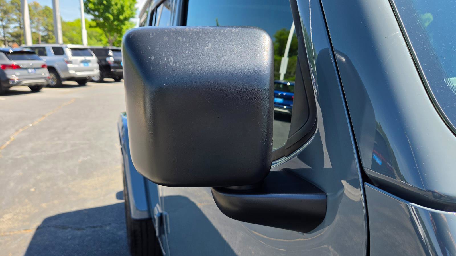 Used 2024 Jeep Wrangler Sahara image 21