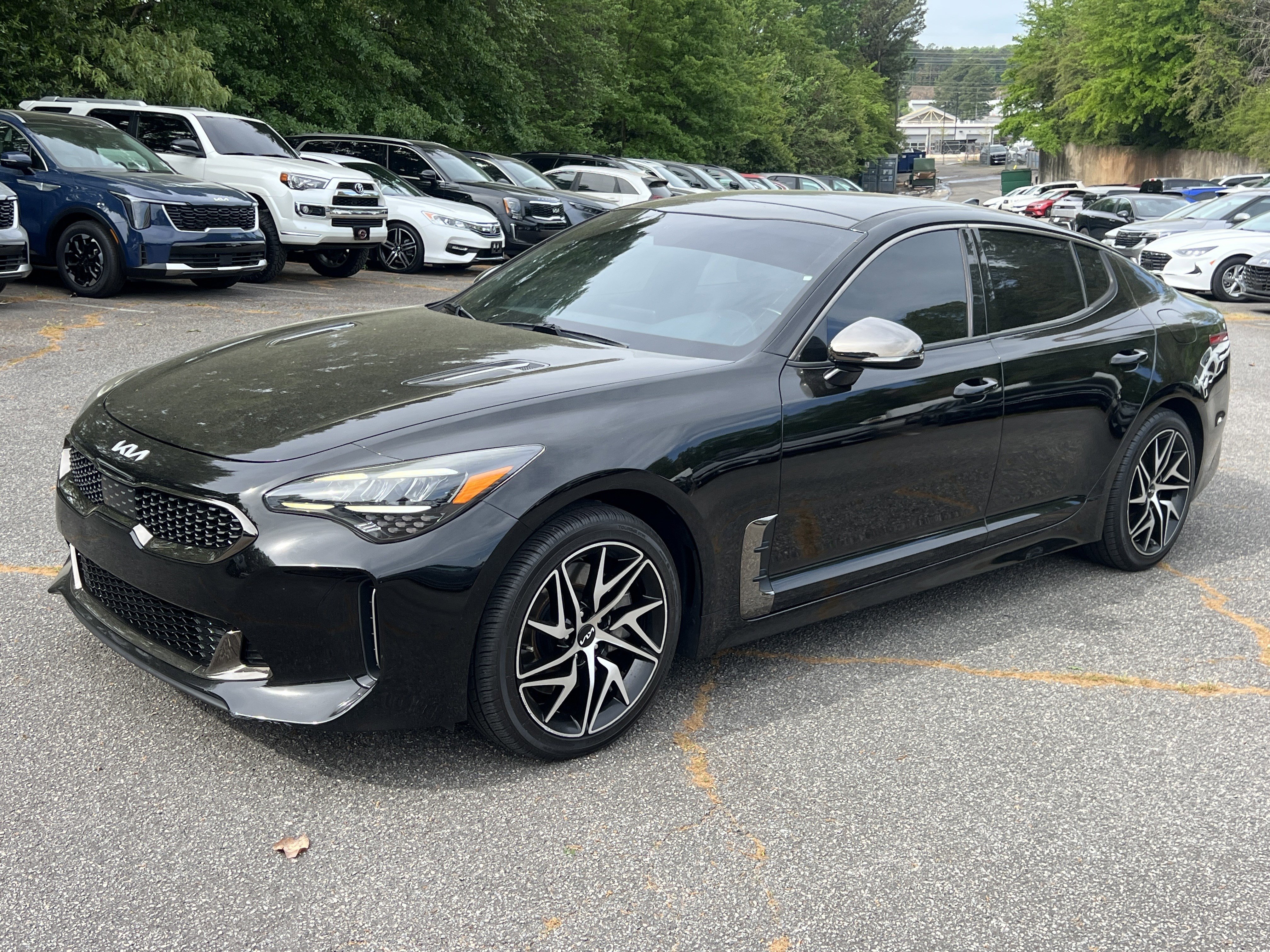 Used 2022 Kia Stinger GT-Line w/ Sun & Sound Package RWD image 3