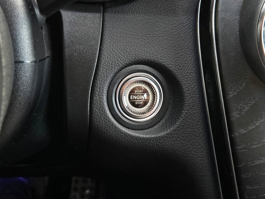 Used 2022 Mercedes-Benz GLC 300 image 23