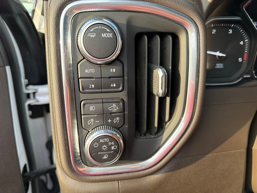 Used 2022 GMC Sierra 3500 Denali image 33