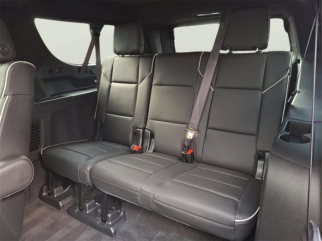 Used 2021 Cadillac Escalade ESV Sport w/ LPO, ONYX Package image 12