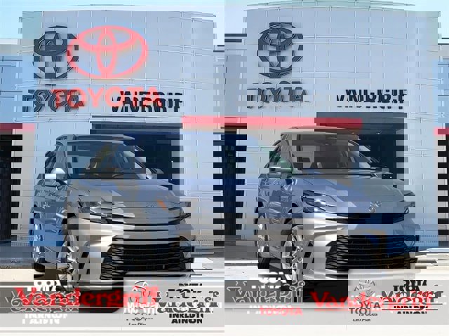 Used 2025 Toyota Camry LE w/ Convenience Package
