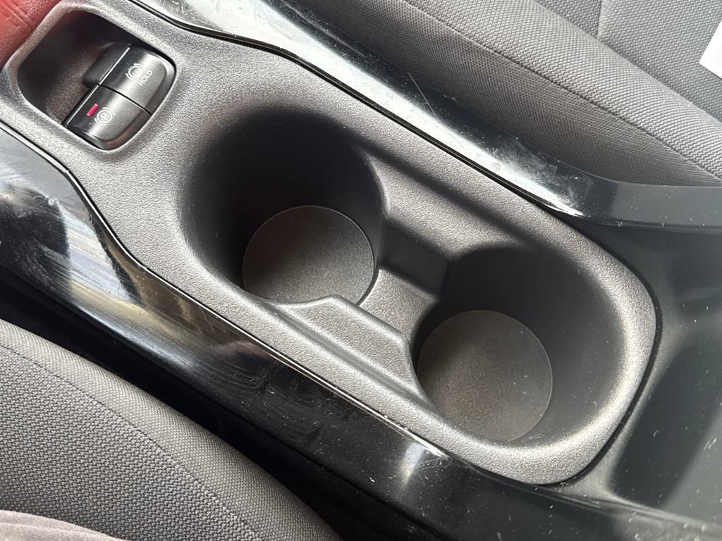 Used 2021 Toyota Corolla LE image 25