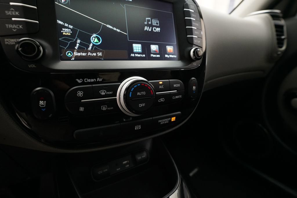 Used 2016 Kia Soul + w/ Primo Package image 20