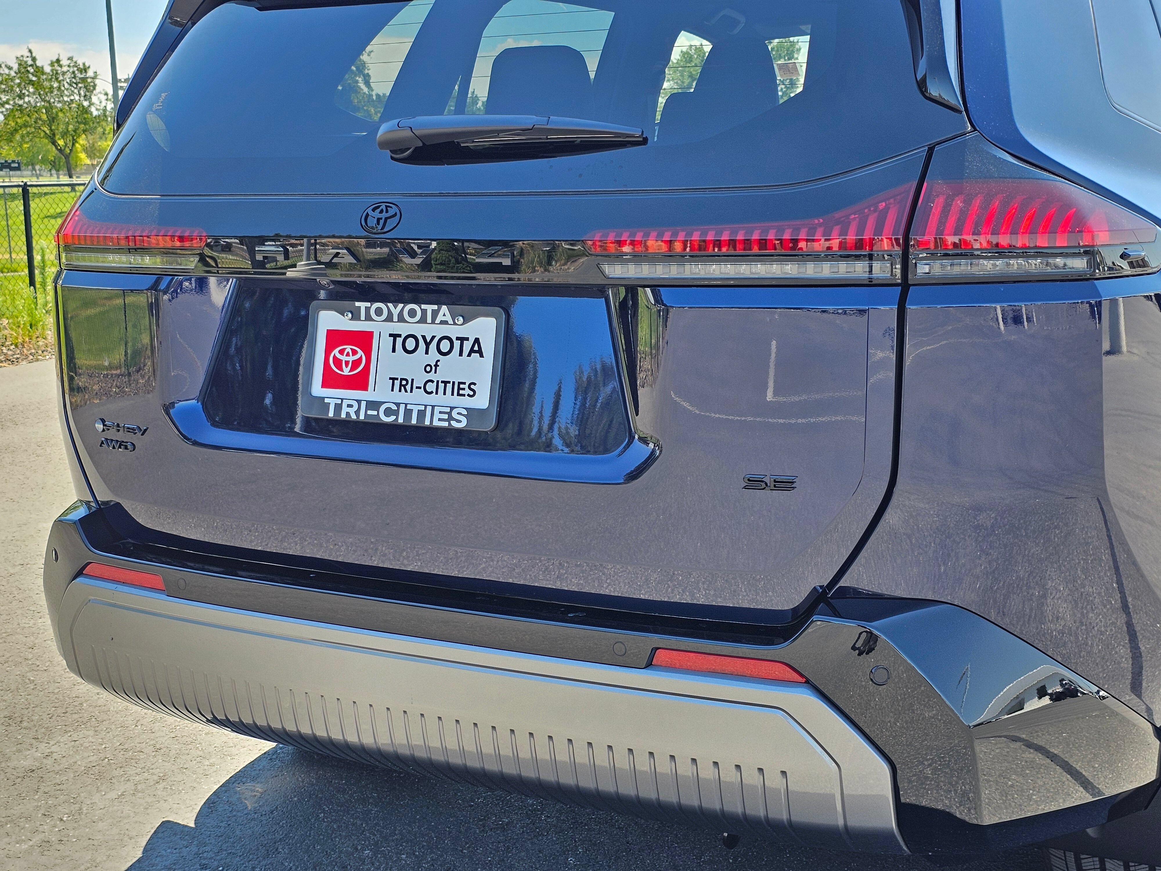 Used 2026 Toyota RAV4 SE w/ Convenience Package AWD/4WD image 39