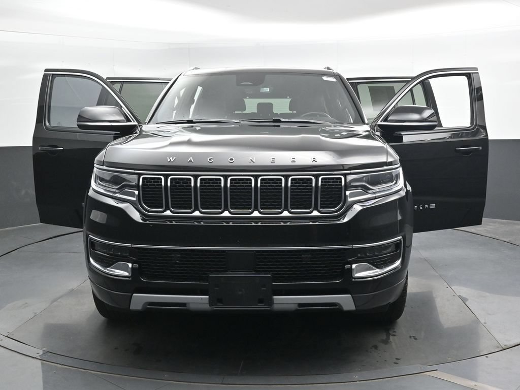 Used 2022 Jeep Wagoneer Series II AWD/4WD image 46