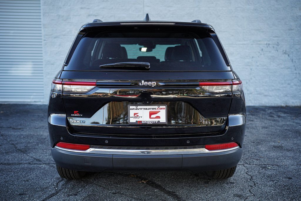 Used 2023 Jeep Grand Cherokee 4WD 4xe image 12