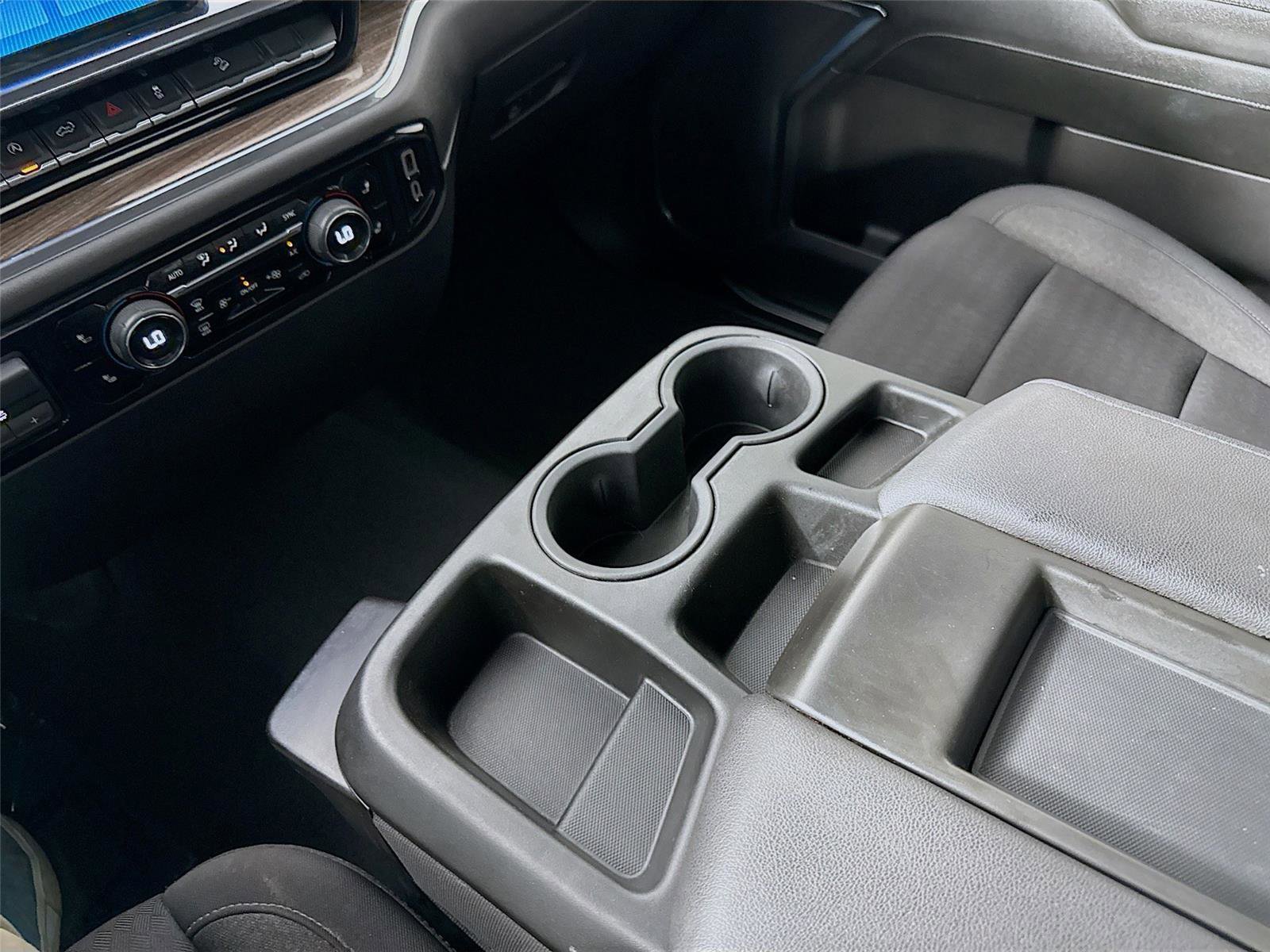 Used 2024 Chevrolet Silverado 1500 LT Trail Boss AWD/4WD image 8