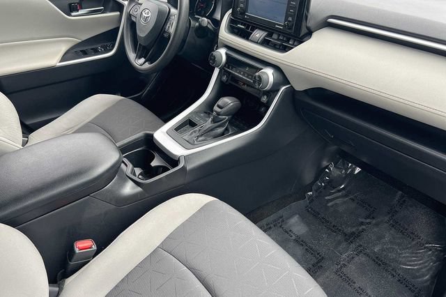 Used 2021 Toyota RAV4 XLE FWD image 23