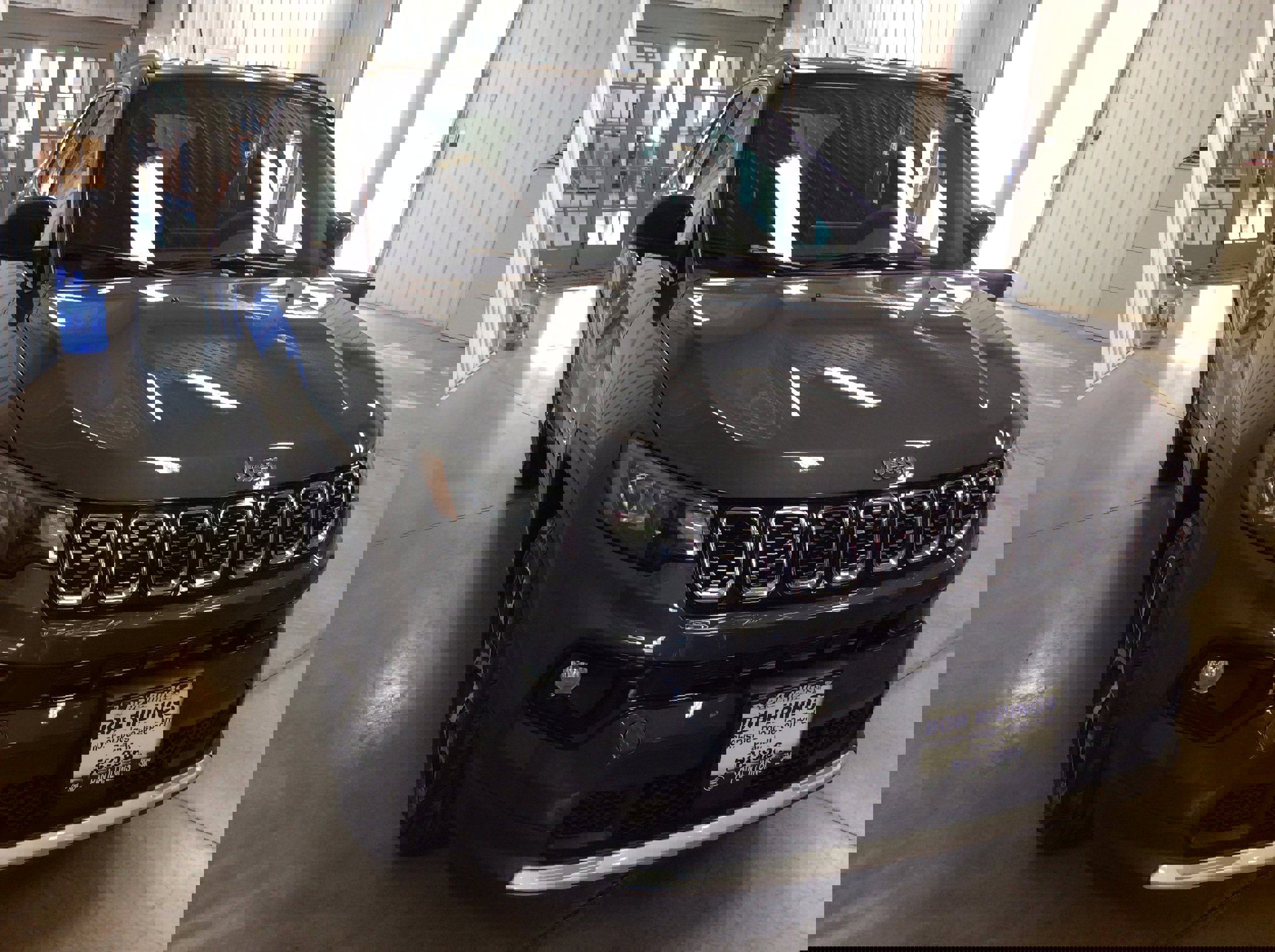 Used 2024 Jeep Compass Limited image 7