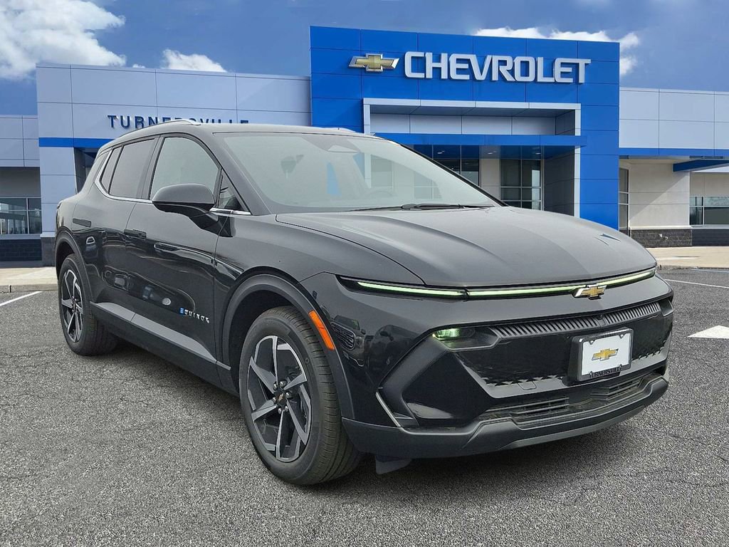 New 2026 Chevrolet Equinox EV LT image 2