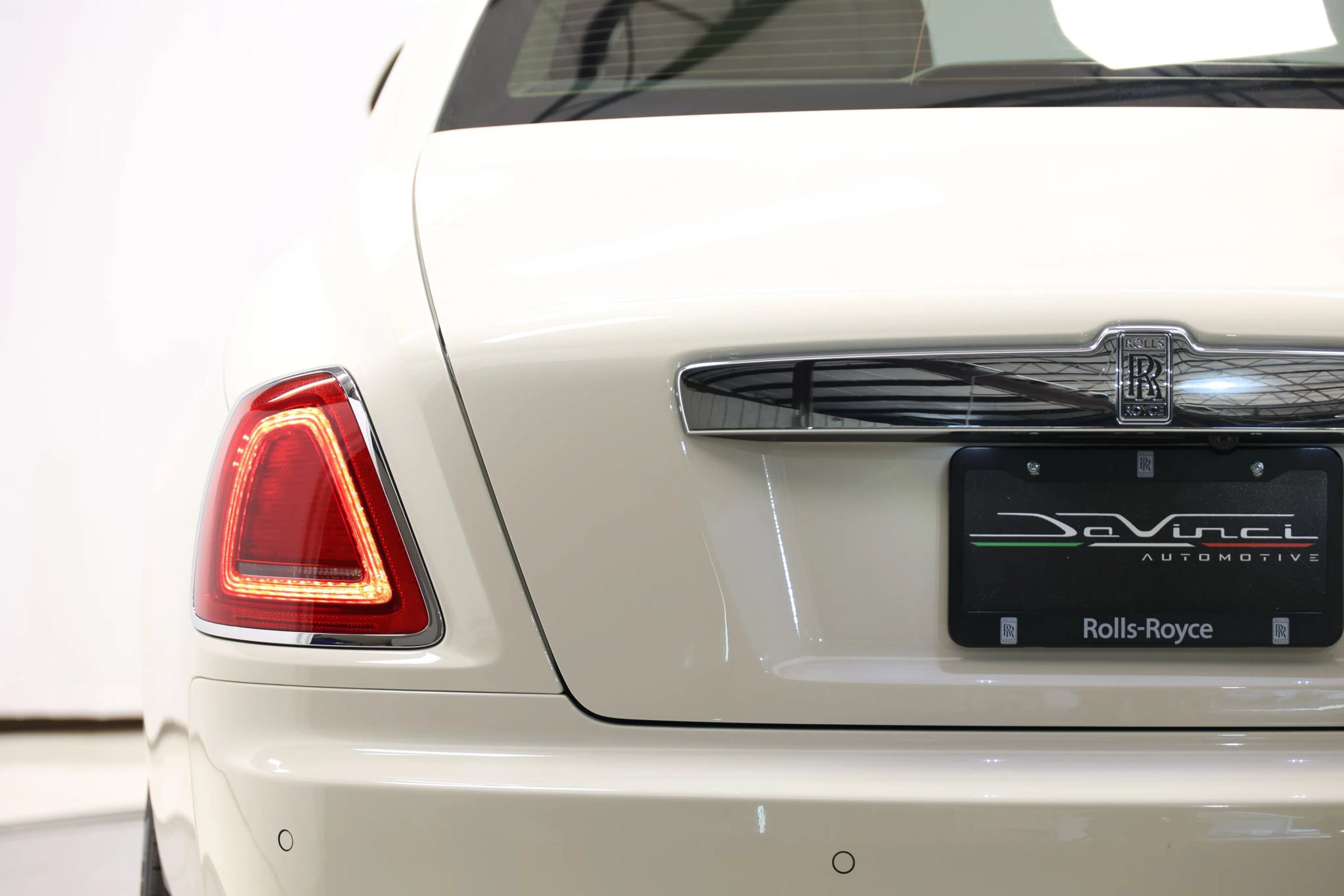 Used 2016 Rolls-Royce Ghost RWD image 72