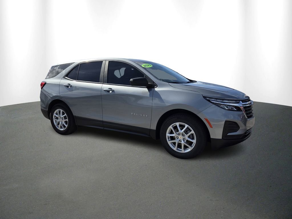 Certified 2023 Chevrolet Equinox LS w/ LS Convenience Package FWD image 2