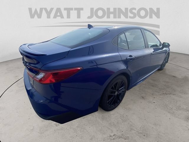 Used 2025 Toyota Camry SE FWD image 10