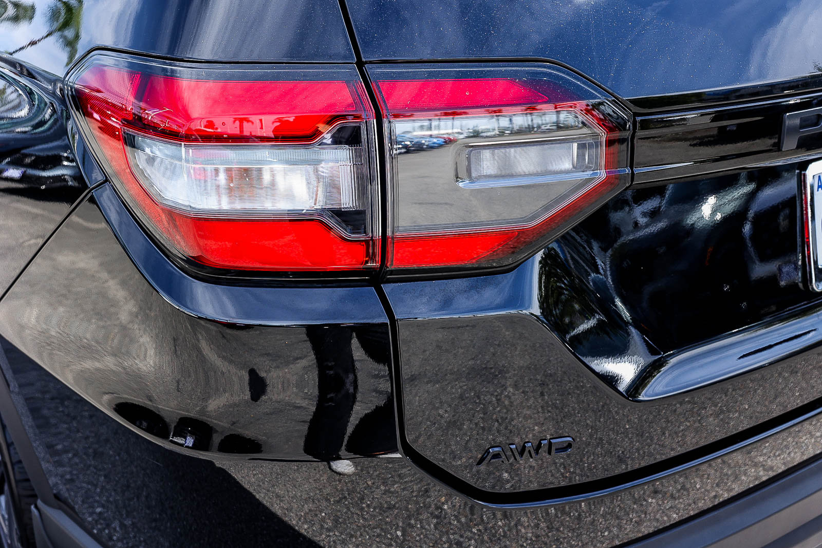 Certified 2023 Honda Pilot Sport image 8