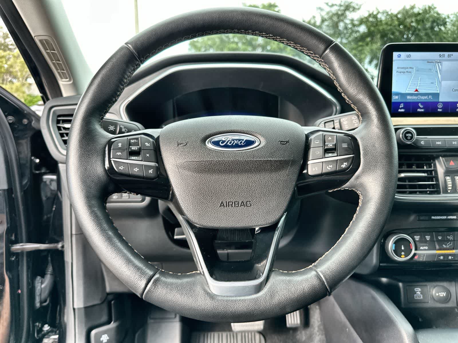 Used 2022 Ford Escape Titanium w/ Titanium Elite Package AWD/4WD image 20
