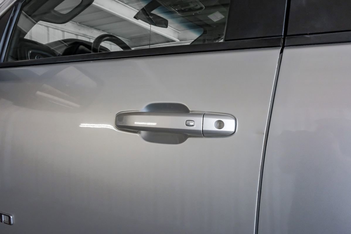 Used 2022 Chevrolet Silverado 3500 LT w/ Convenience Package image 40