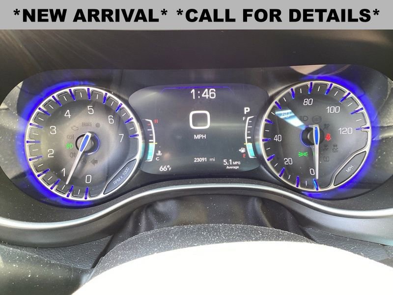 Used 2021 Chrysler Pacifica Touring-L w/ Premium & Safety Sphere Group image 11