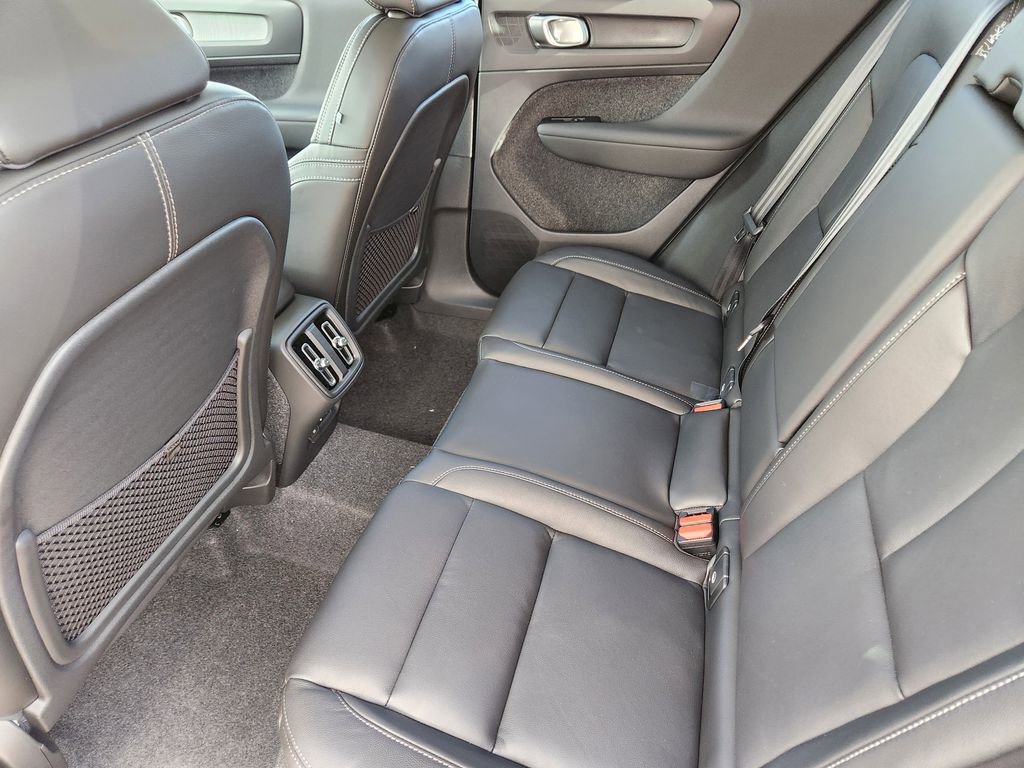 New 2026 Volvo XC40 B5 Plus w/ Protection Package Premier image 19