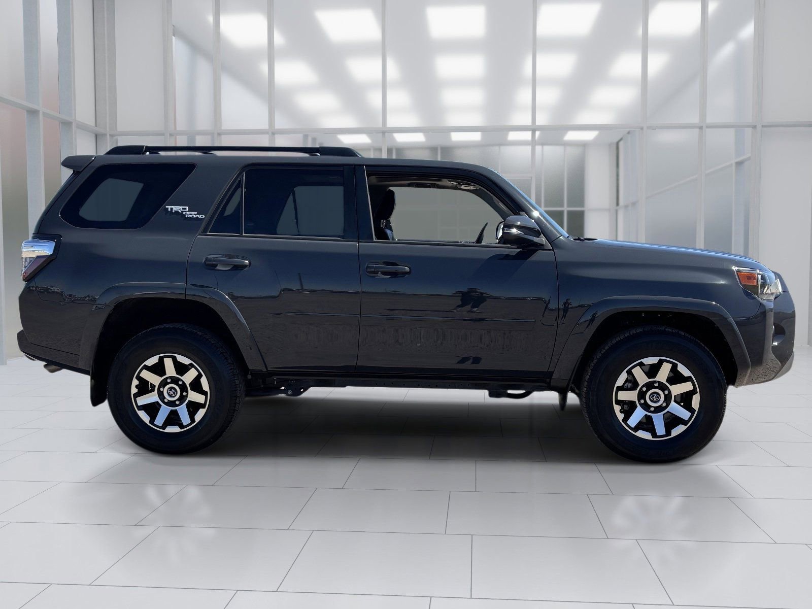 Used 2024 Toyota 4Runner TRD Off-Road Premium w/ Moonroof Package AWD/4WD image 7