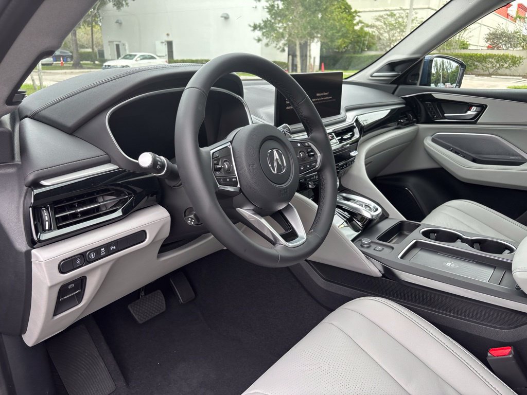 New 2026 Acura MDX w/ Technology Package FWD image 16