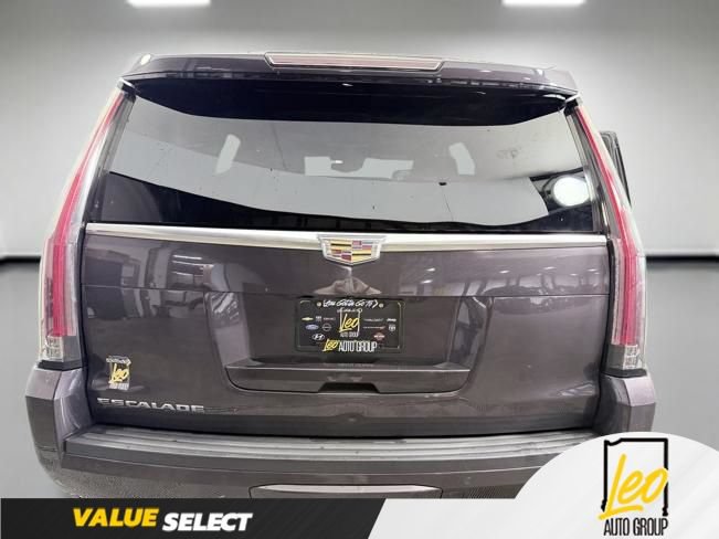 Used 2016 Cadillac Escalade Platinum AWD/4WD image 13