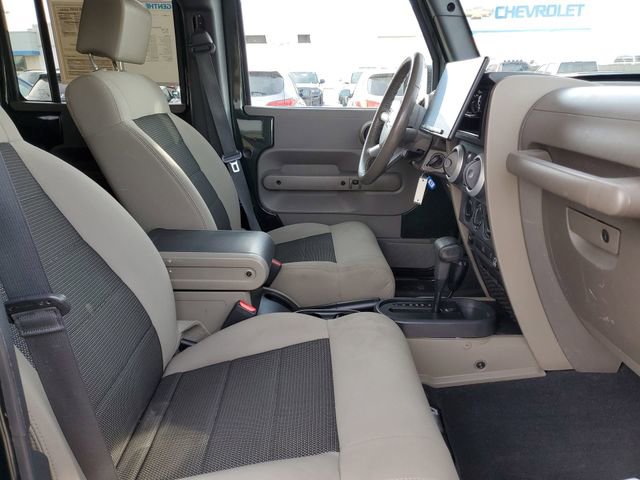 Used 2010 Jeep Wrangler Unlimited Sahara w/ Trailer Tow Group image 25