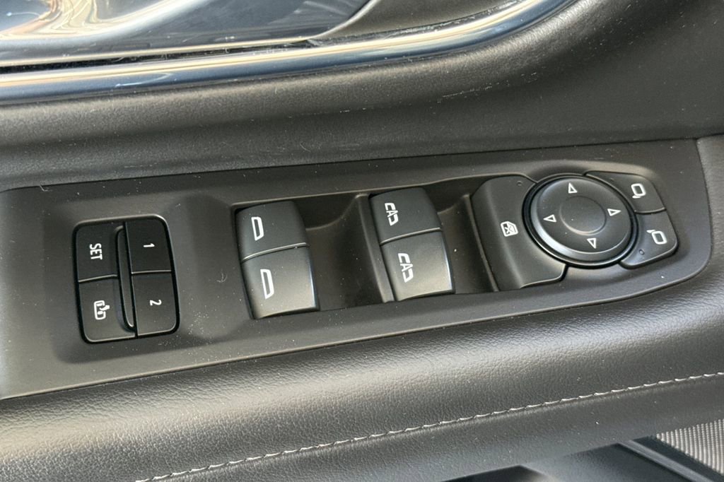 Used 2024 Chevrolet Tahoe LT image 18