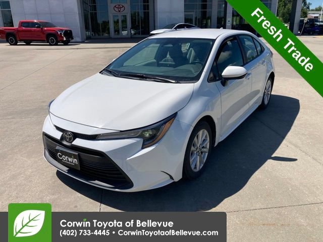 Used 2024 Toyota Corolla LE w/ LE Convenience Package FWD image 8