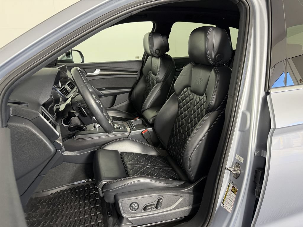 Used 2018 Audi SQ5 Premium Plus w/ Navigation Package AWD/4WD image 17