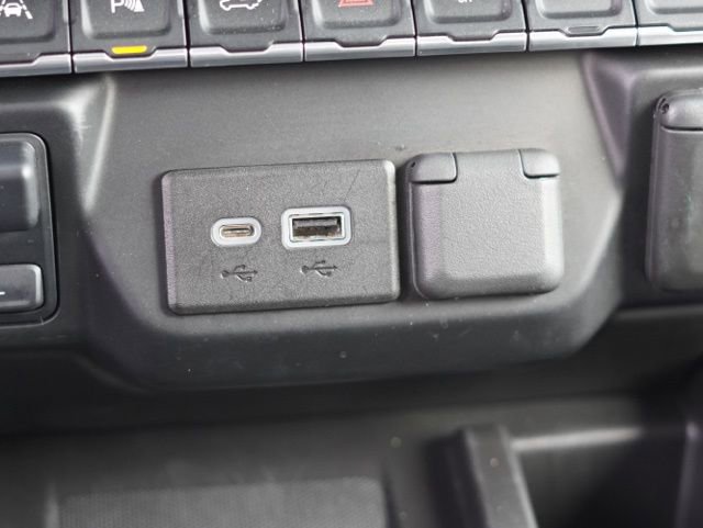 Used 2022 GMC Sierra 1500 Denali w/ Denali Reserve Package image 42